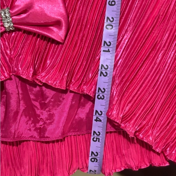 Vintage Elegant Pink Blouse with Bow Accents - Picture 11 of 11